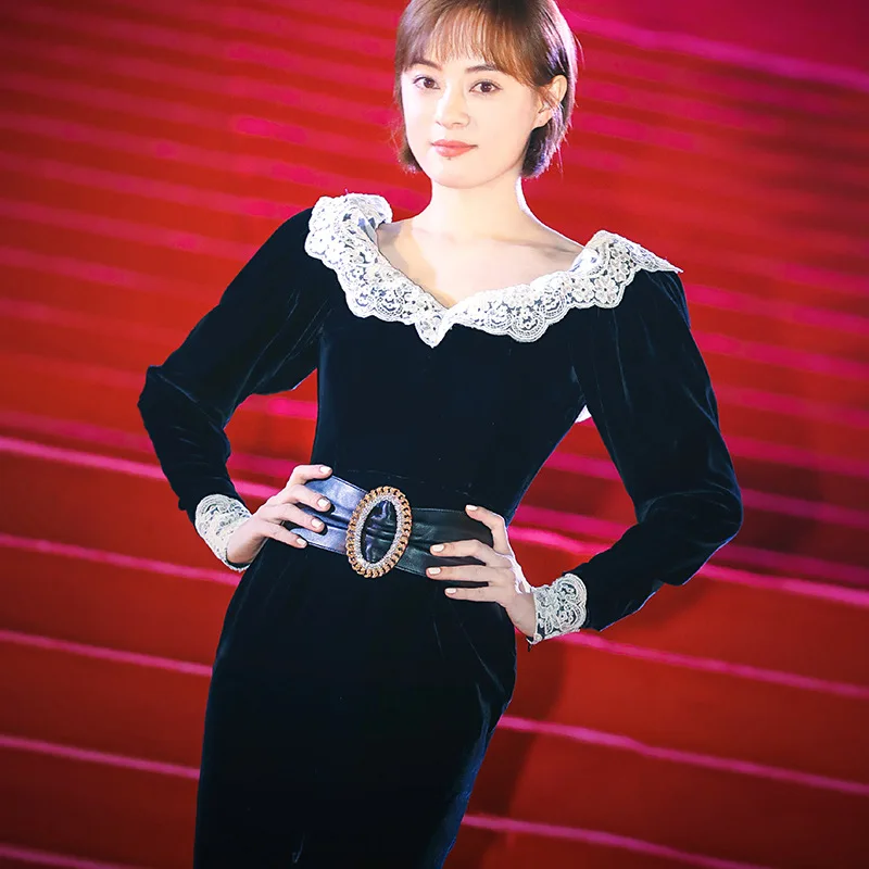 

Shenzhen boutique women's clothing 20 autumn and winter Gaoding star same long skirt velvet dress belt 10 / 18 delivery