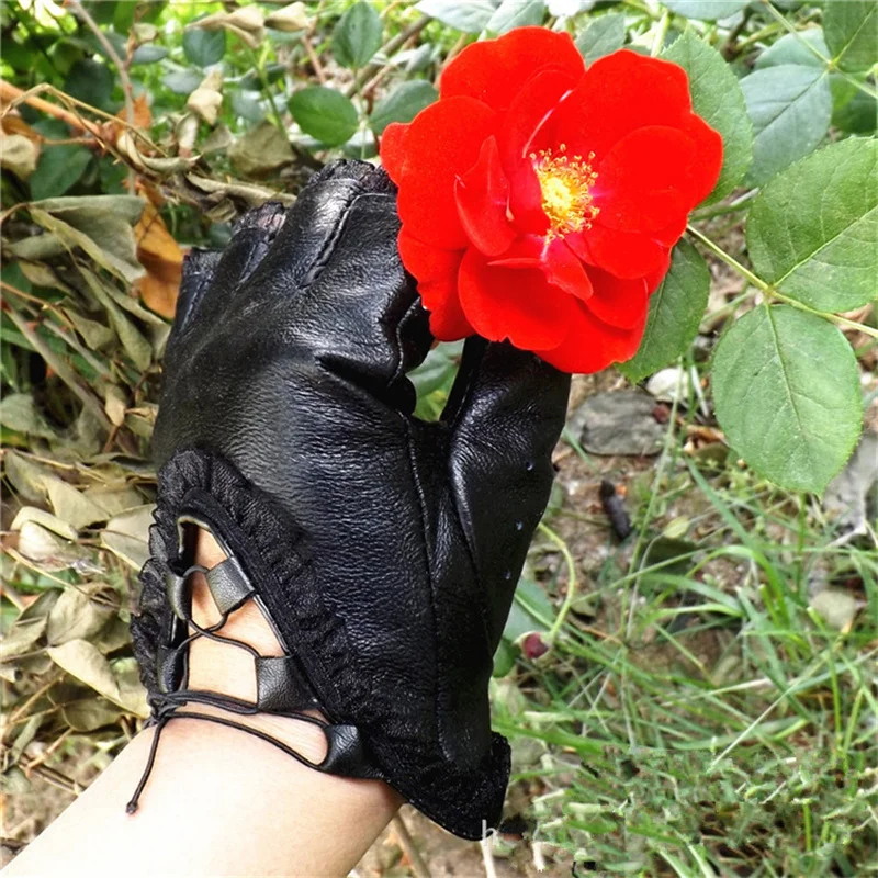 Женские перчатки из натуральной кожи черные с полупальцами оригинальные