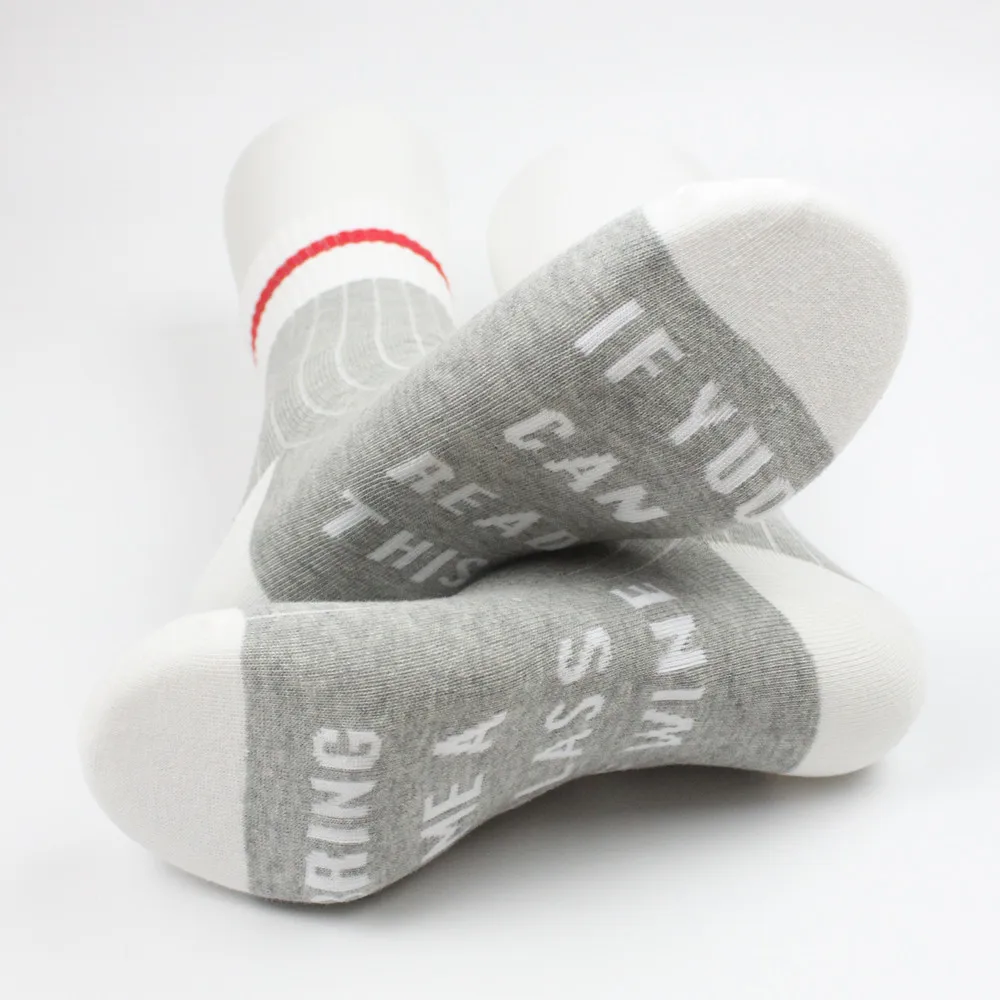 

Новинка, винные носки на заказ, носки с принтом смешных надписей, если вы можете прочитать это, принесите мне бокал вина, хлопковые повседнев...