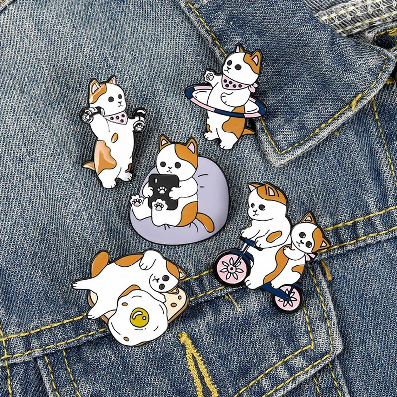 

cartoon strawberry cat metal badge brooch button pins denim jacket pin jewelry decoration badge for clothes lapel pins