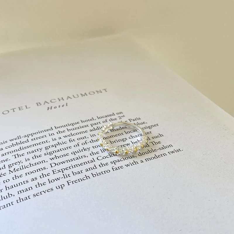 

1 Pcs Sweet Cute Daisy Flower Ring Adjustable Ring Jewelry for Men Women Band Ring Promise Birthday Gifts for Her H9ED