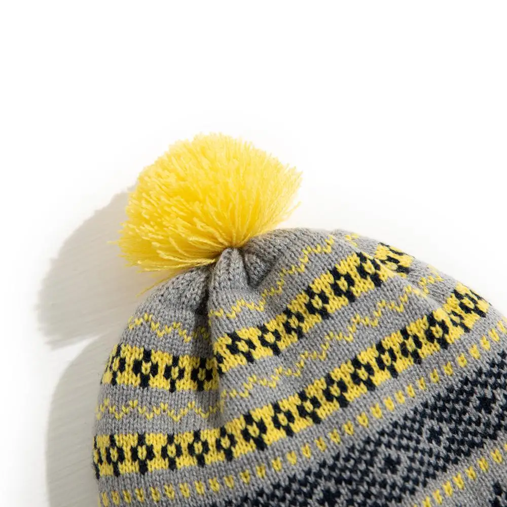 

4Color Jacquard Knitted Children Hat Tassel Baby Beanie Thicken Outdoor Warm Kids Accessories Winter Pompom Cap Protect Ear Hat