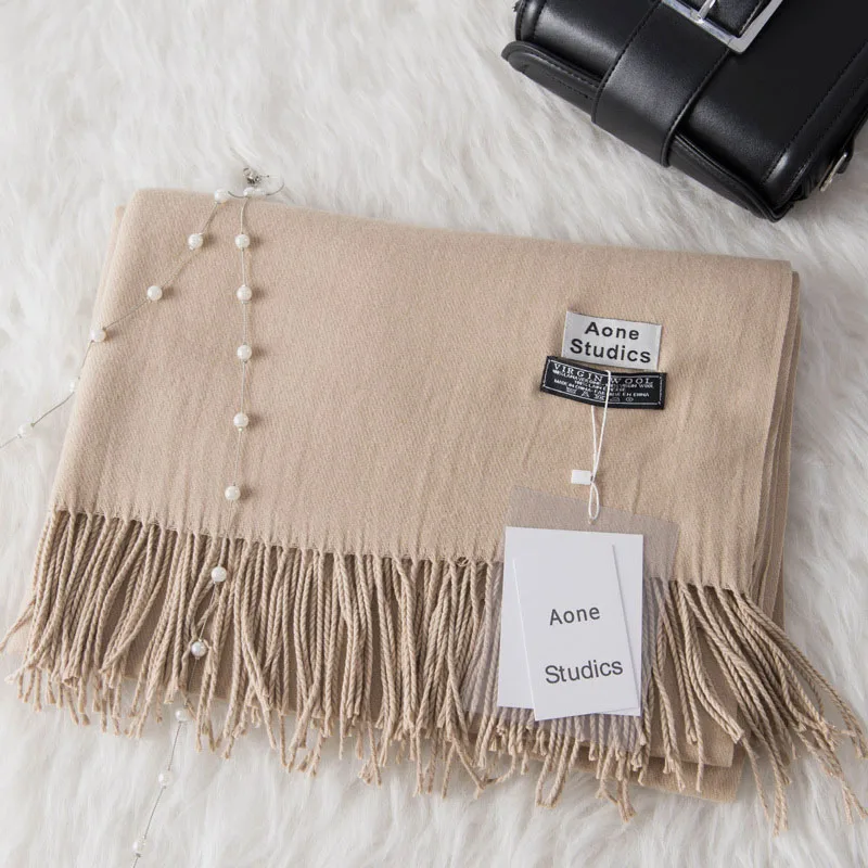 Шарф женский мужской зимний кашемировый плотный с кисточками теплый шерстяной