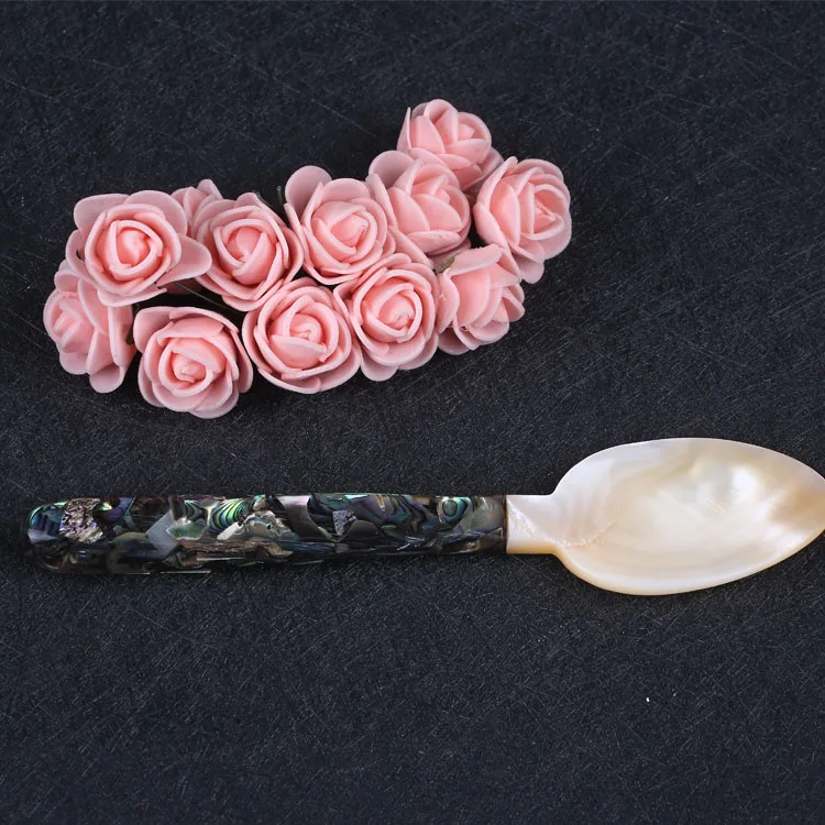 

Hand Carved Mother of Pearl Seashell spoon