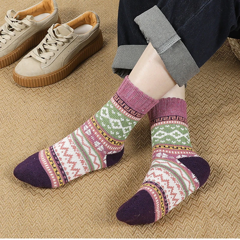 

5 Pairs/Set Ethnic Style Women Socks Thick Wool Winter Warm Casual Crew Socks Womans Girls Student Couple Socks Christmas Gift