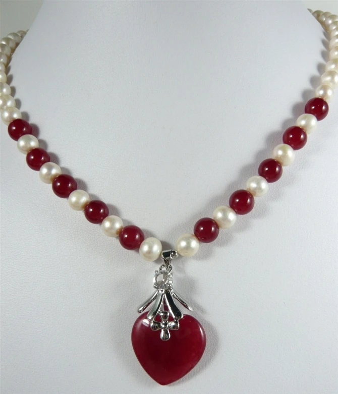 

beautiful 7-8mm mixed white pearl & red jade bead pendant necklace