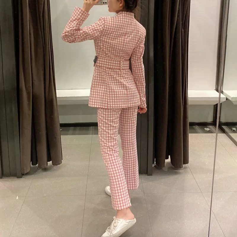 Женский винтажный офисный костюм из двух предметов розовый клетчатый брючный с