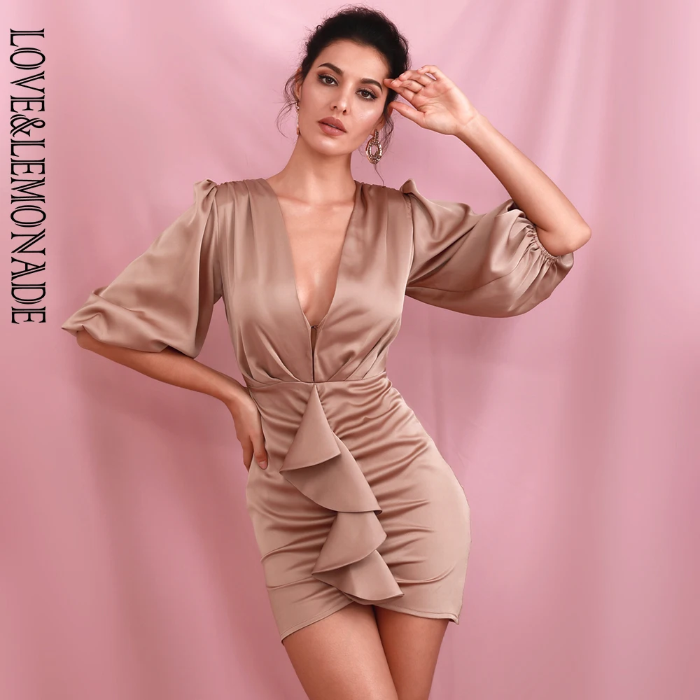 Женское платье LOVE & LEMONADE яркое сексуальное с глубоким треугольным вырезом