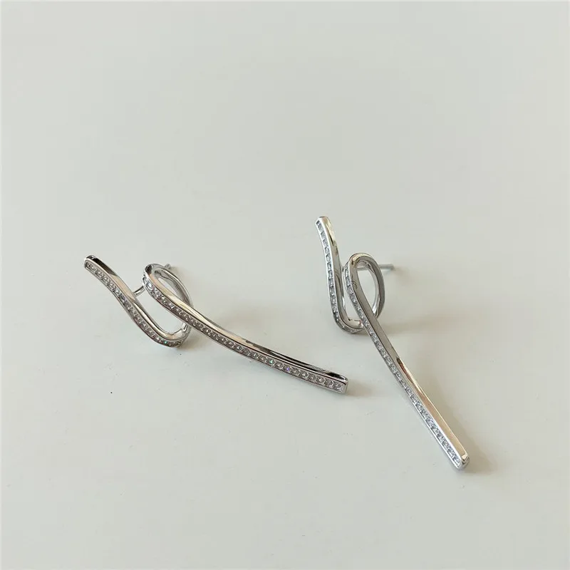 RUIYI модные настоящие 925 стерлингового серебра кисточкой серьги гвоздики