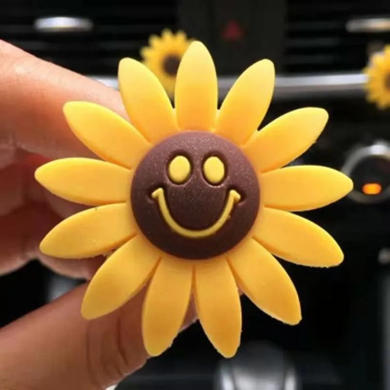Car Air Outlet Perfume Clip Sunflower Conditioner Aromatherapy Sun Float Decor Interior Accessories | Автомобили и мотоциклы