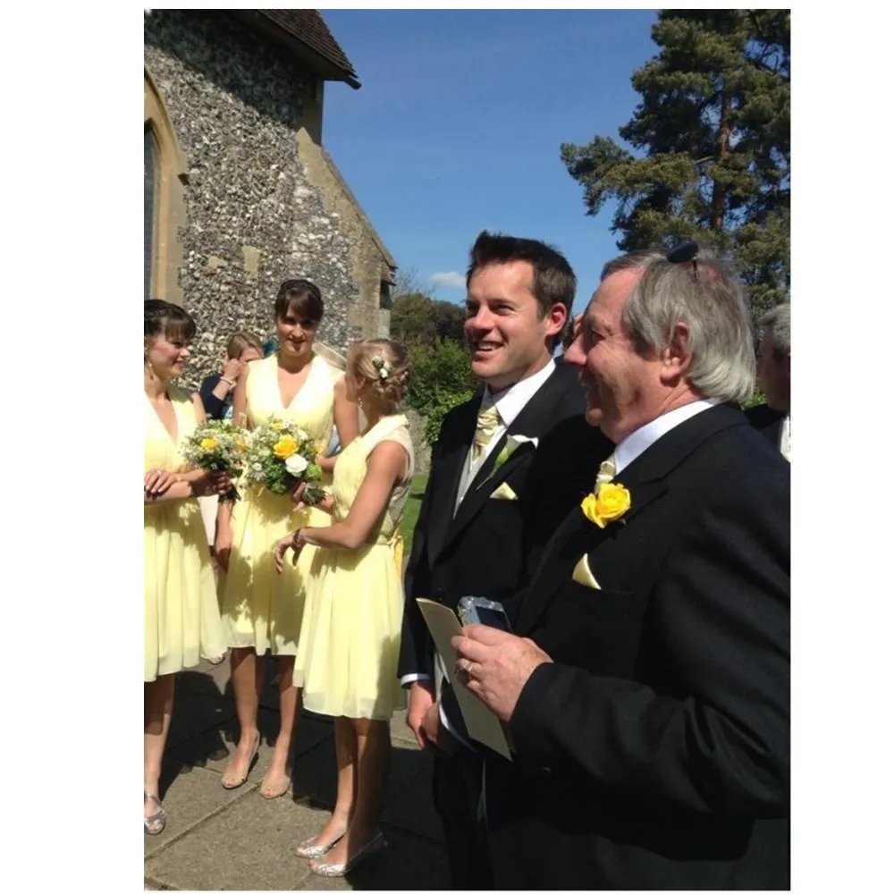 

A-Line Yellow Bridesmaid Dresses V Neck Prom Dresses Knee Length sheer Lace Back Chiffon with Sash WD79