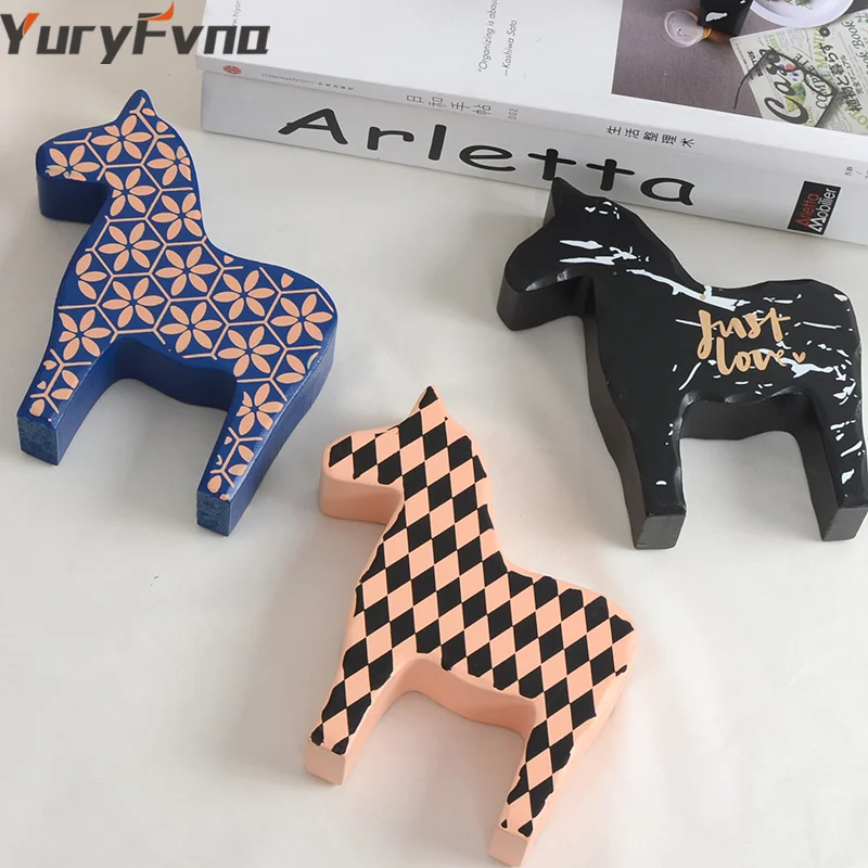 YuryFvna Nordic Стиль Детская украшения Деревянный конь Статуэтка Детские комнаты в