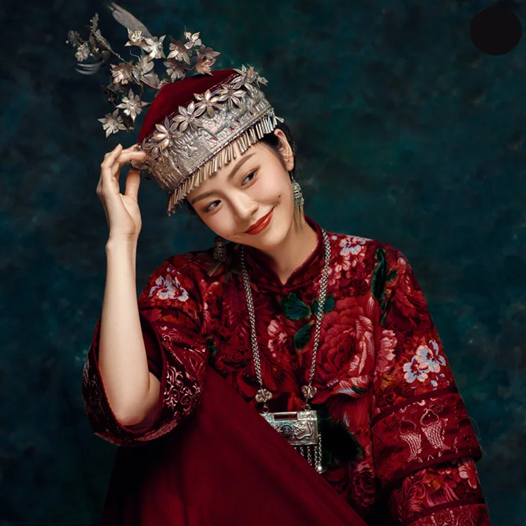 Женская антикварная ретро-обработанная ручная работа Этническая мода Miao