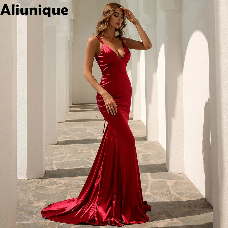 

Aliunique женское Новое Вечернее Платье с V-образным вырезом модный дизайн высокое качество с открытой спиной платье-Русалка Элегантное банкетн...