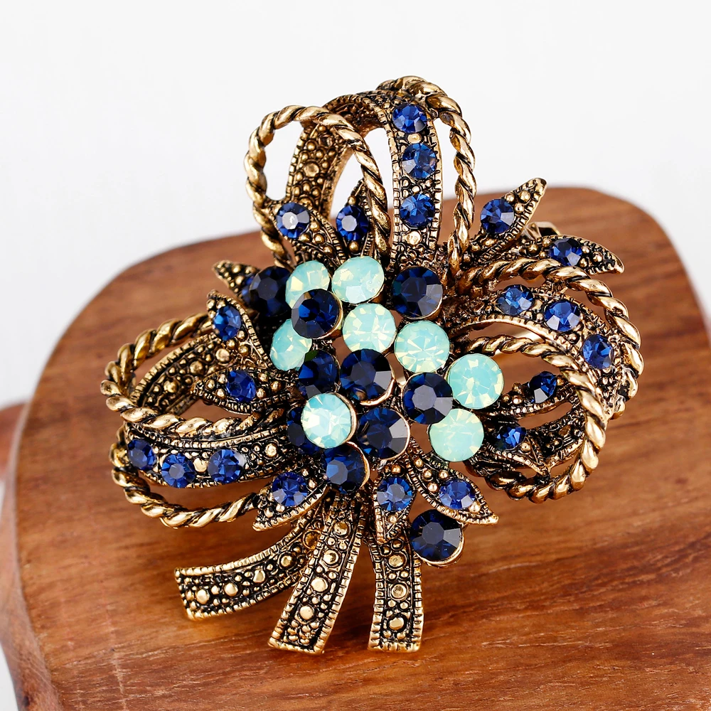 Новое поступление винтажные дизайнерские очаровательные броши в форме цветка