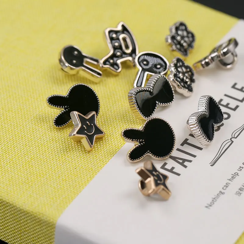 Женская рубашка кнопка для одежды хвостовик черный милый мультфильм пластиковые