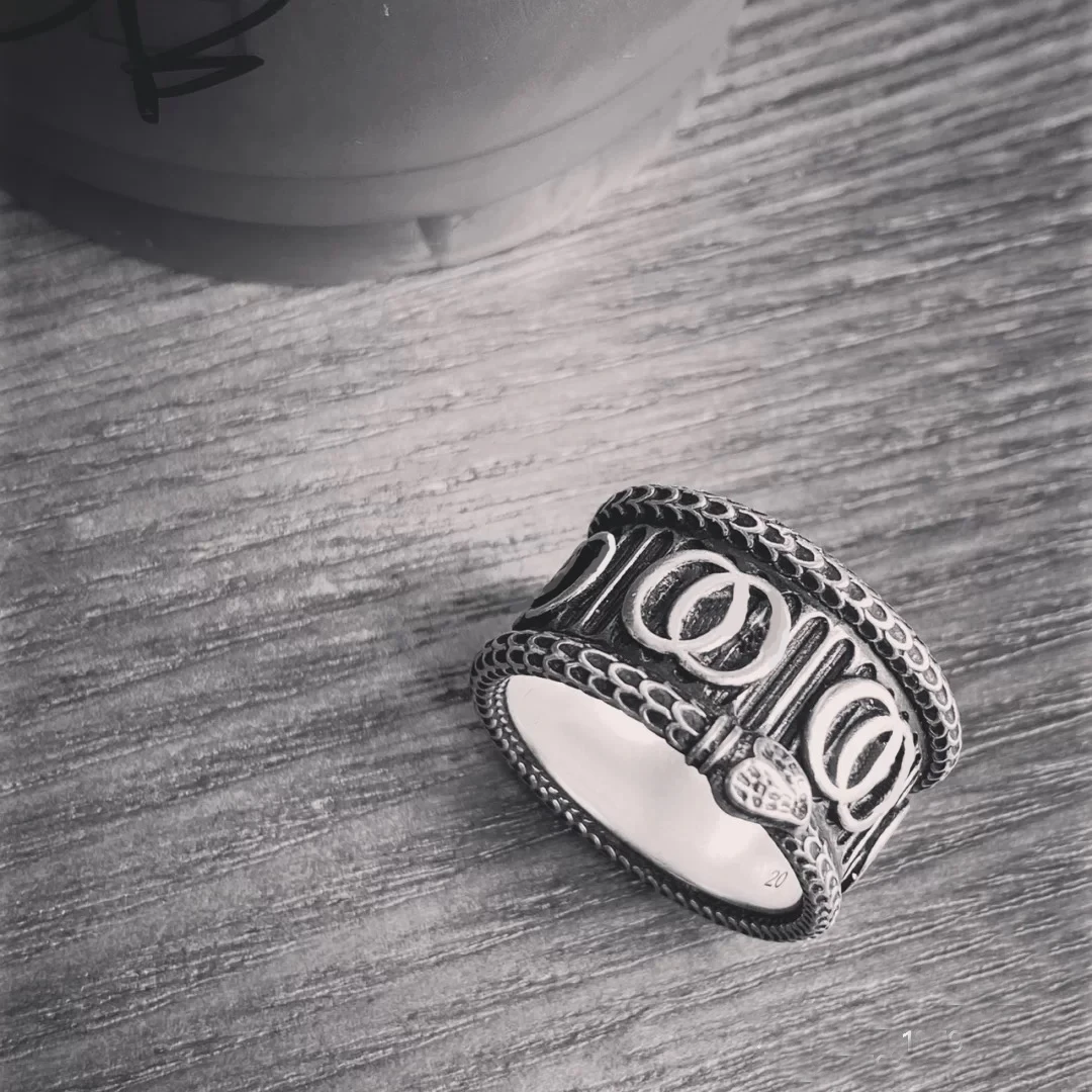 

S925 Sterling Silver 2021 fashion luxury dazzling ring men and women