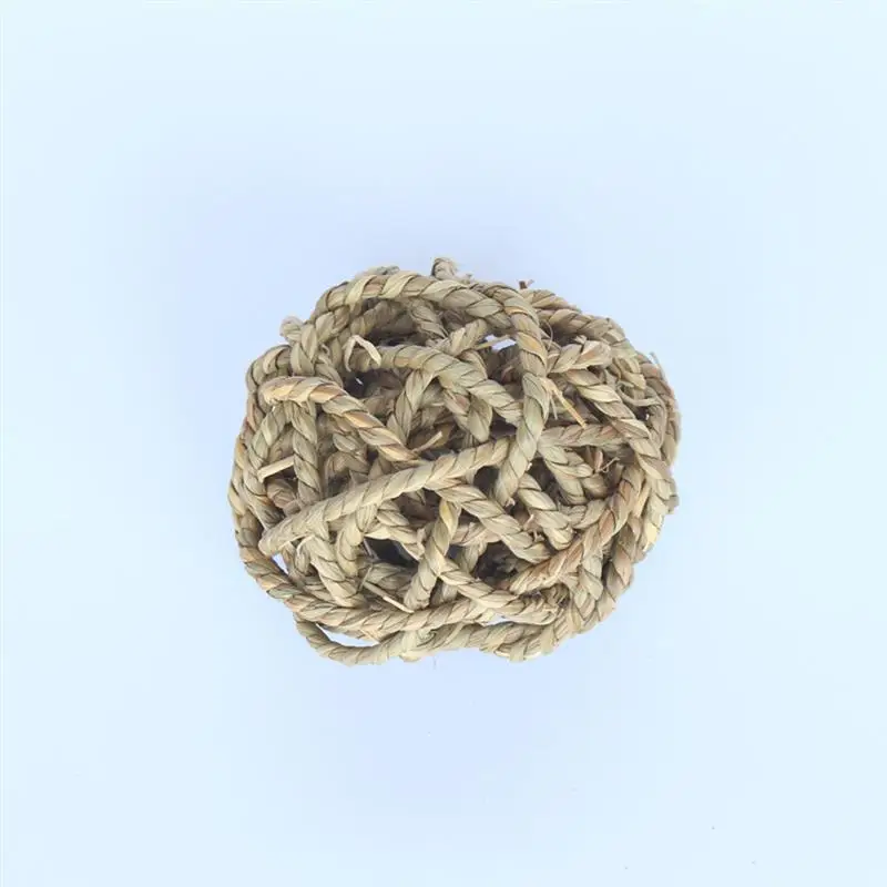 Для небольшого животного хомяка покрывается катышками интерактивный кролик шар