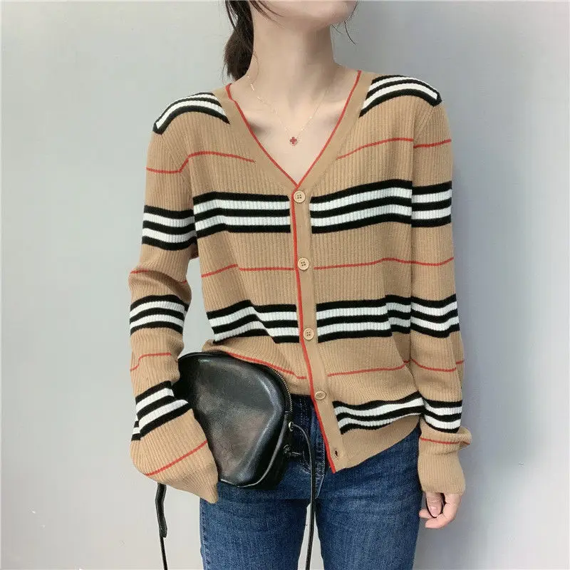 

New Striped V-Neck Long Sleeve Knitted Cardigan for Women in Autumn and Winter