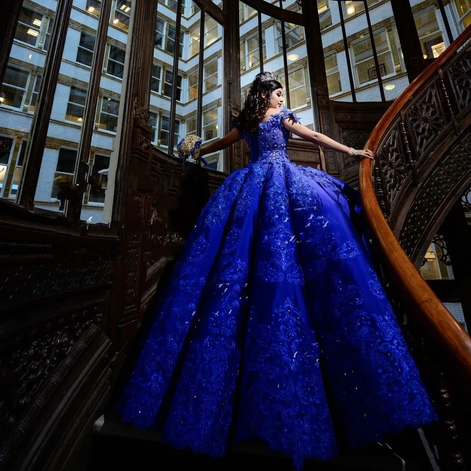 

Royal Blue Quinceanera Dress Crystal Beaded Lace Applique Vestidos Para XV Años Sweet 15 16 Dress robe de soirée Birthday Gala