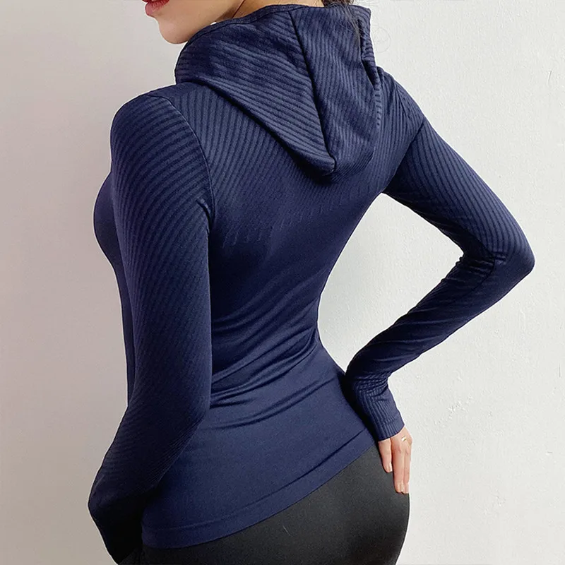 Женская спортивная куртка для занятий йогой с капюшоном длинным рукавом |