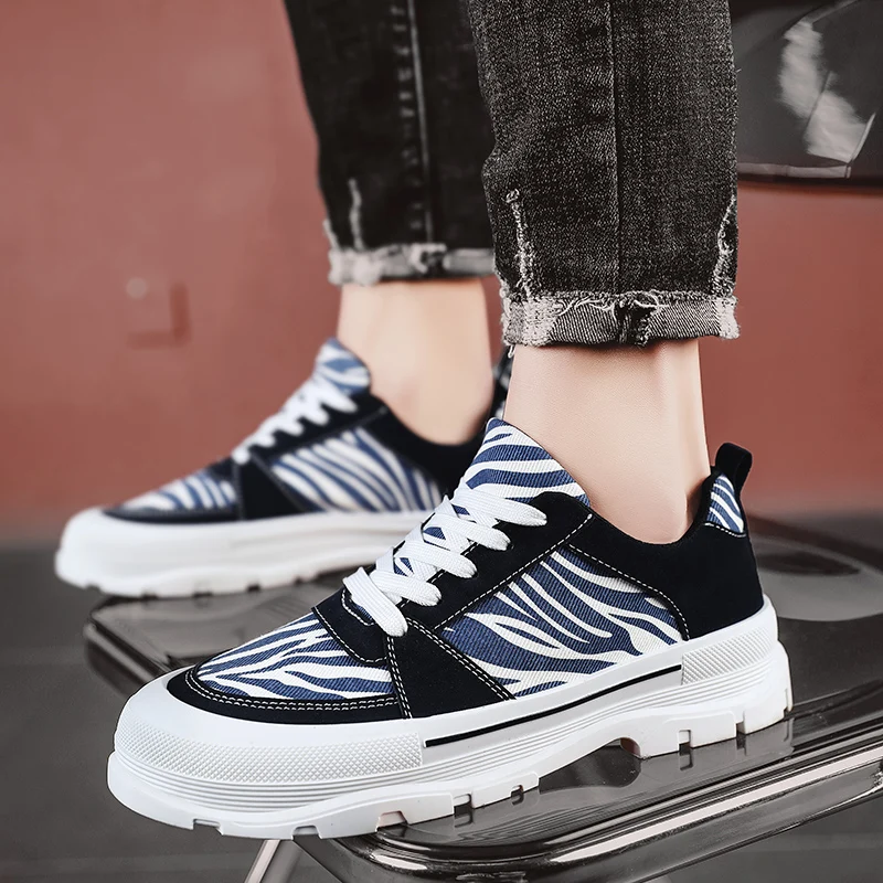 

New low-top canvas shoes, thick-soled toe cap sports sneakers, comfortable, casual, simple and versatile fashion shoes