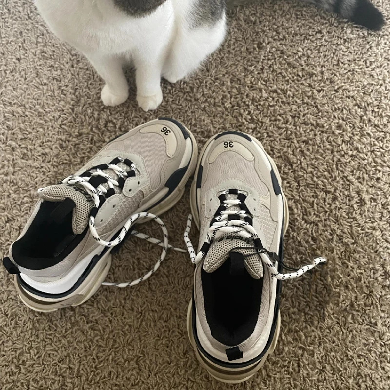 

New Casual Designer Men Shoes High Quality Walking women Shoes Comfortable Sneakers platform shoes Triple S Shoes For Women 2021