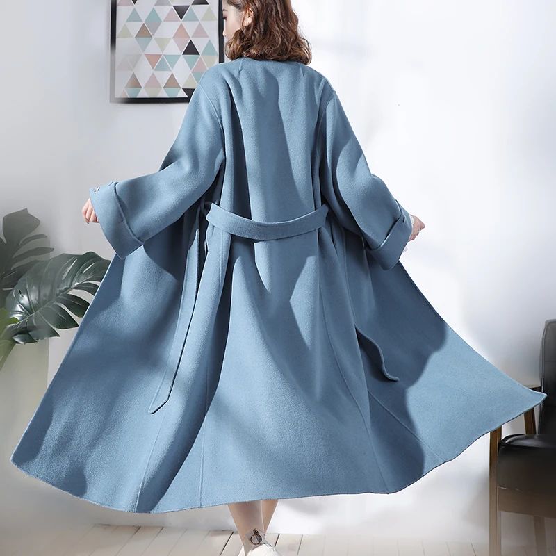 Зимнее классическое пальто двухстороннее шерстяное женское синее черное