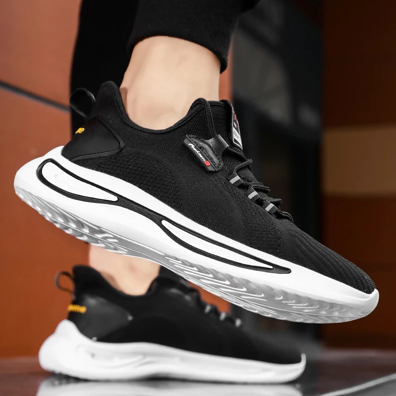 

2020 Autumn Men Running Gym Shoes Mesh Breathable Men Trainers Light Weight Man Sport Shoes Designer Shoes for Mens Size 38-44