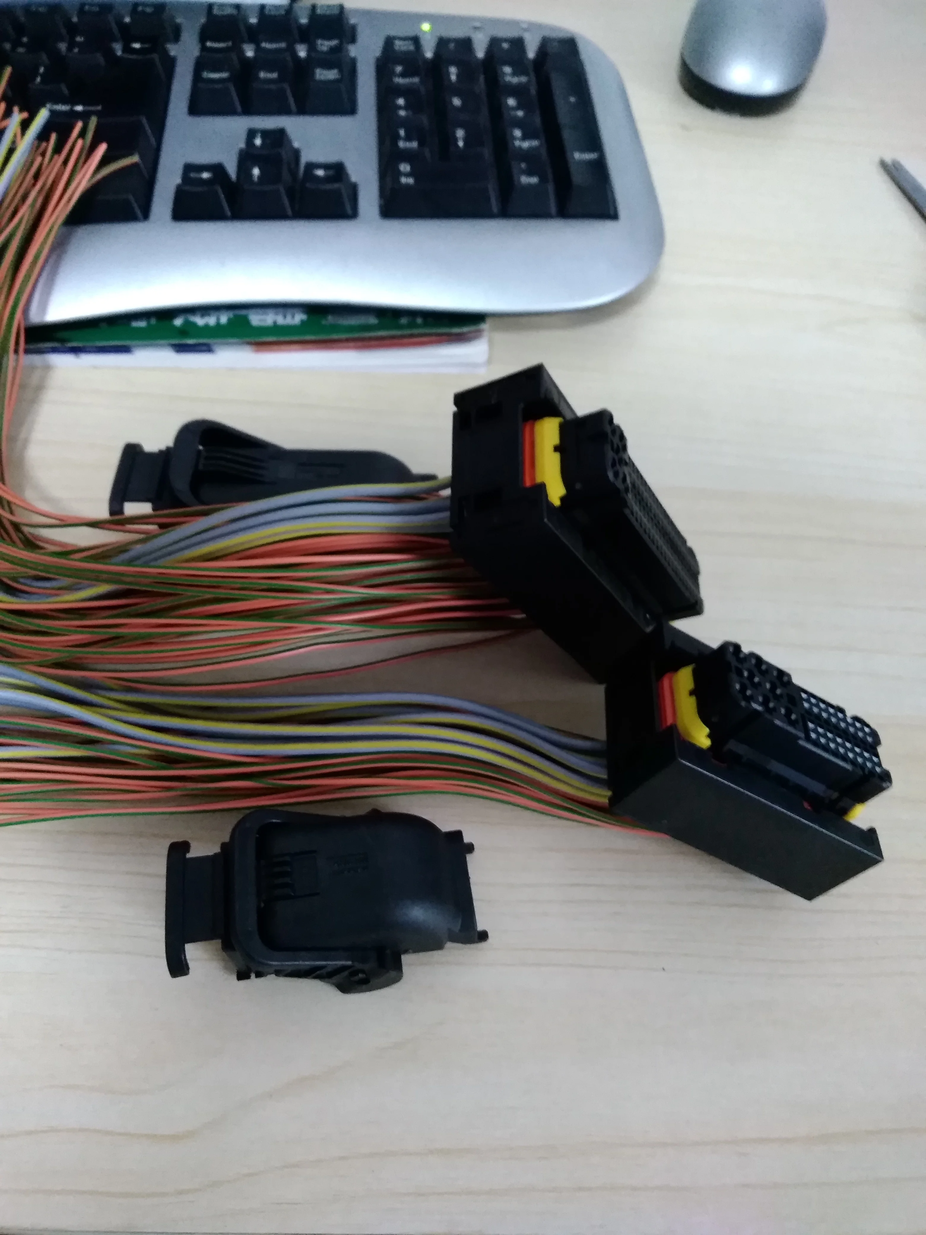 Экскаватор PC200/210/240-8 PC версия вилка гидравлической главной платы коннектор экрана ECU 81PIN + 40PIN вкл.