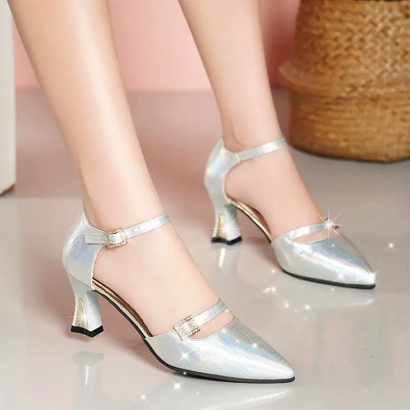 

Ladies High Heels Women's Faux Leather Square Heels Modern Buckle Belt Casual Office High Heels Black White women shoeshigh heel