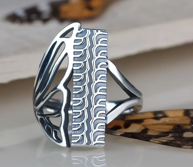 

Fashion silver geometric cut out personality commitment anniversary engagement ring fashion Cocktail Ring