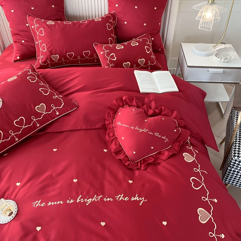 

Bedding sets red embroidered heart-shaped cotton, home new 60s long-staple cotton embroidered festive four-piece set