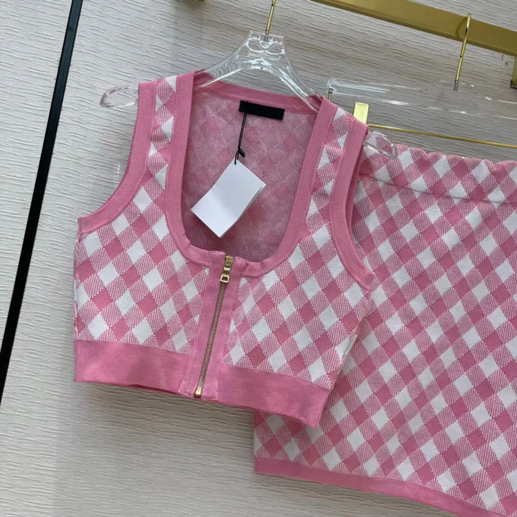 2021 spring and summer women's new sweet holiday style pattern matching vest+hip overskirt suit