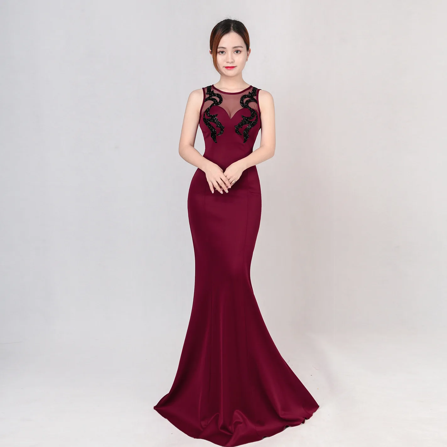 Недорогие вечерние платья в стиле русалки бордовые длинные золотые кружевные