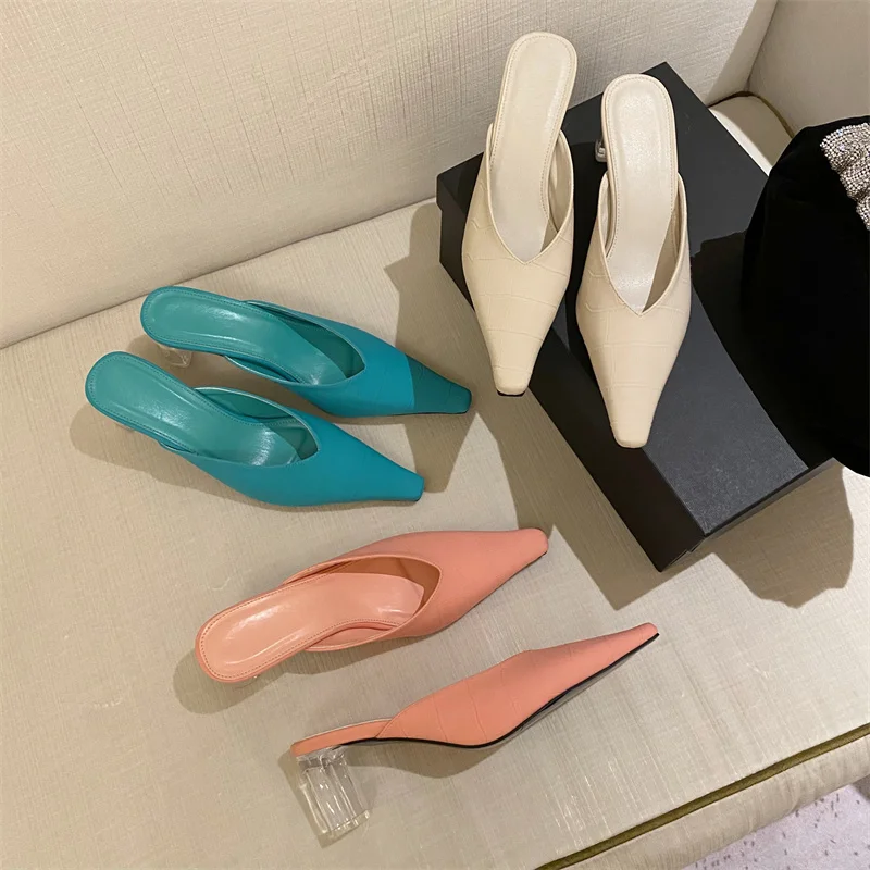

2022 New Summer Fashion Women Pointed Toe Slipper Blue Square Low Heels Outsides Ladies Slides Luxury Brand Beach Mules Shoes
