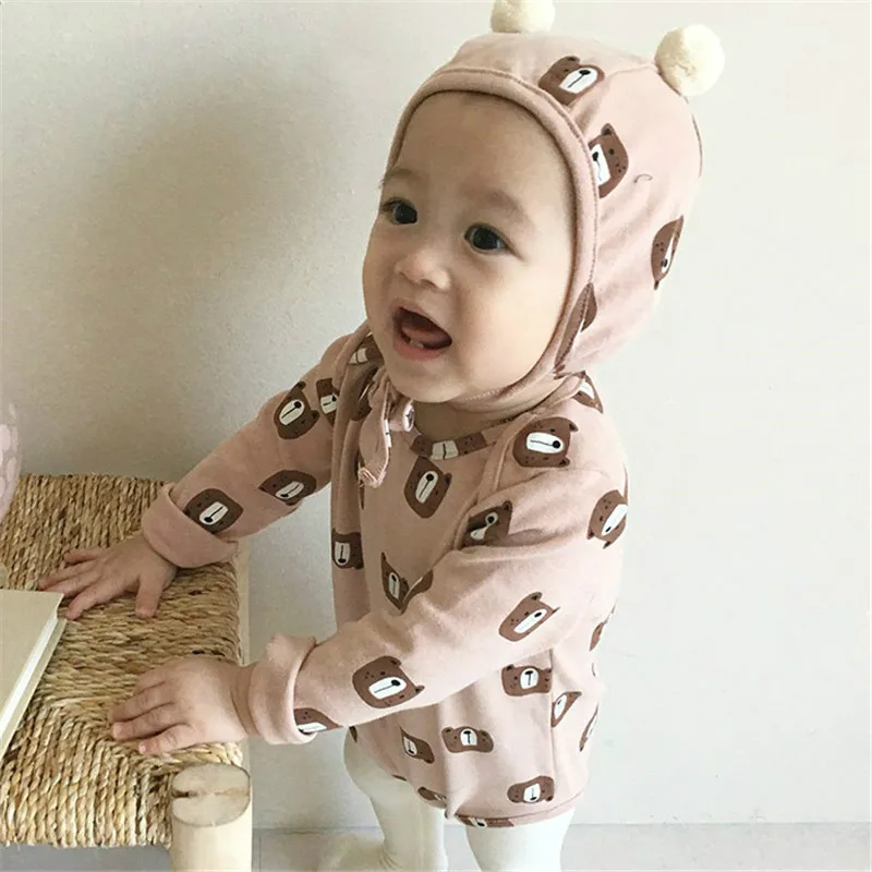 Милый комбинезон с длинными рукавами и рисунком медведя для маленьких мальчиков