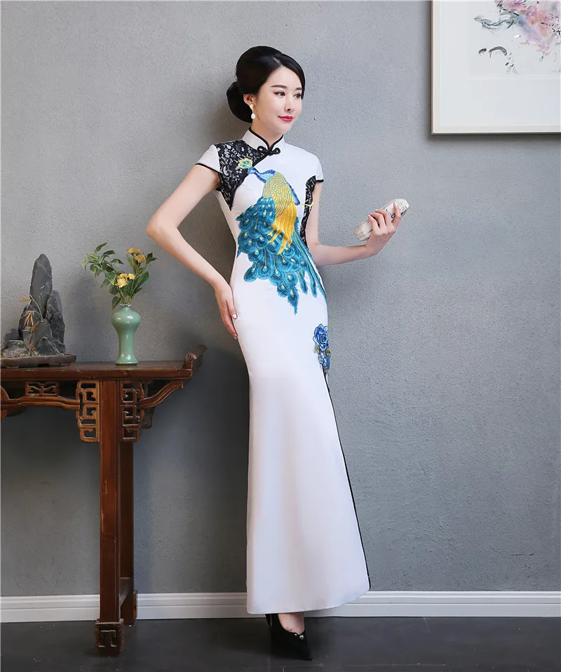 

Plus Size 3XL 4XL 5XL Chinese Vintage Embroidery Lady Qipao Fashion Handmade Button Cheongsam Novelty Chinese Formal Dress