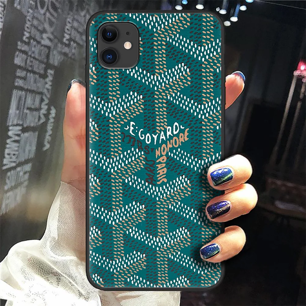 

Luxury Brand Goyard Phone Case Cover Hull For Iphone 5 5s Se 2 6 6s 7 8 12 Mini Plus X XS XR 11 PRO MAX black Prime Fashion