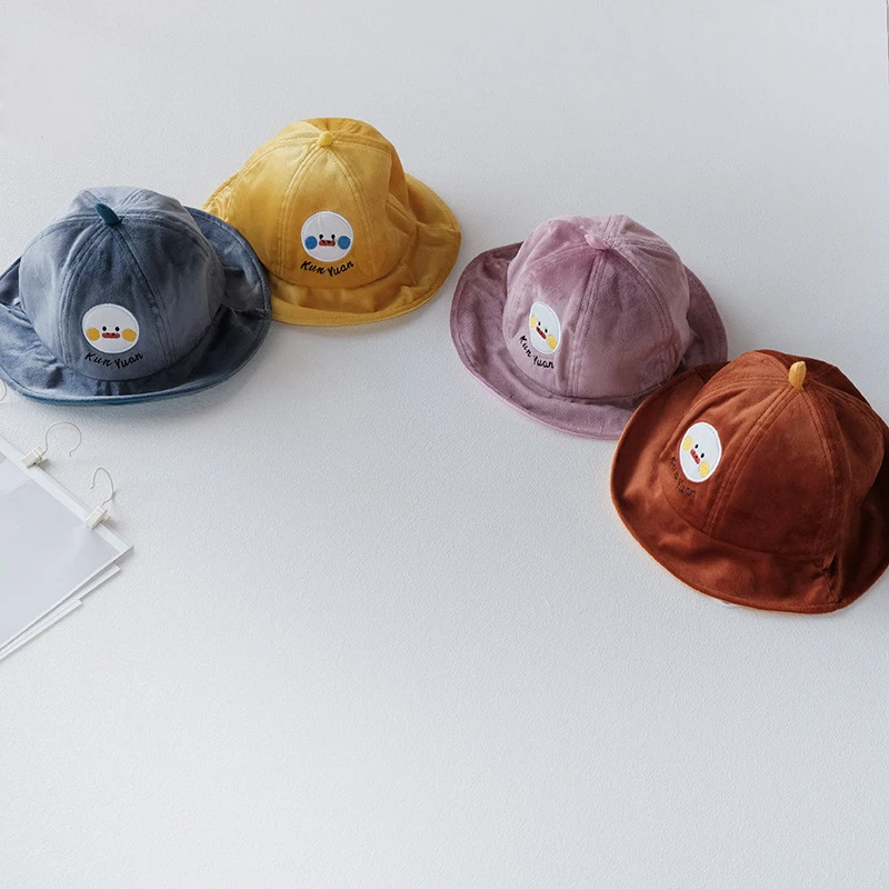 Детские осенне-зимние шапки с героями мультфильмов бархатная шапка для