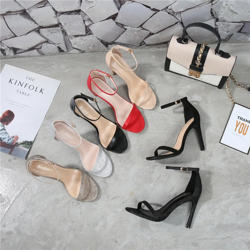 

A word with sandals female 2021 summer new small fresh sexy joker buckle Korean version of black high heels female stiletto