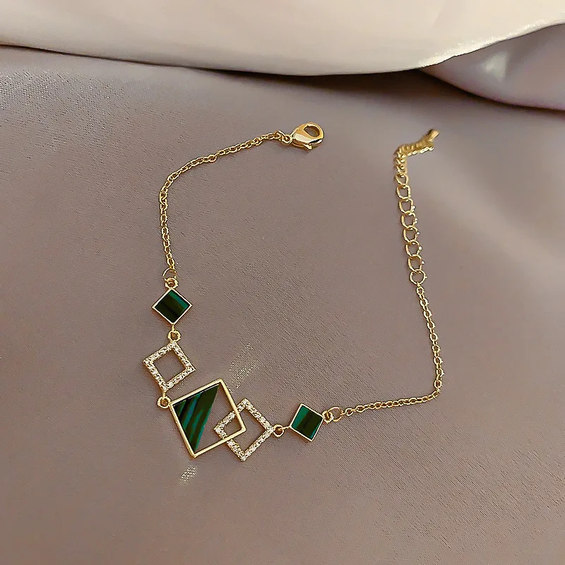 

ALLNEWME Plain Square Green Shinning Rhinestone Charm Bracelets for Women Ladies Gold Color Thin Chain Bracelets Accessories