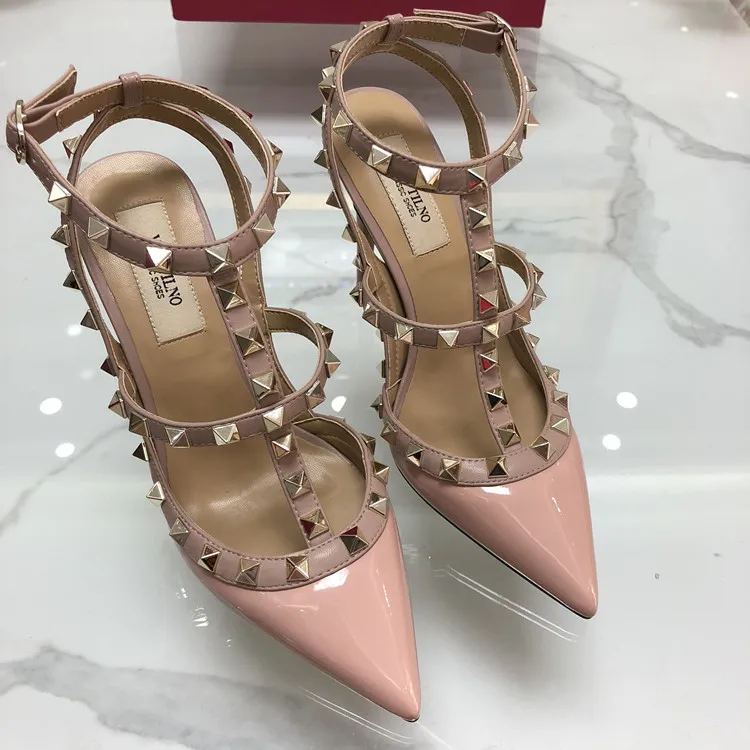 

2021 New Leather V Right Logo Rivet Pointed 6cm 8cm 10cm High Heel Sandals Women's Thin Heel Willow Nail Wedding Shoes 34-43