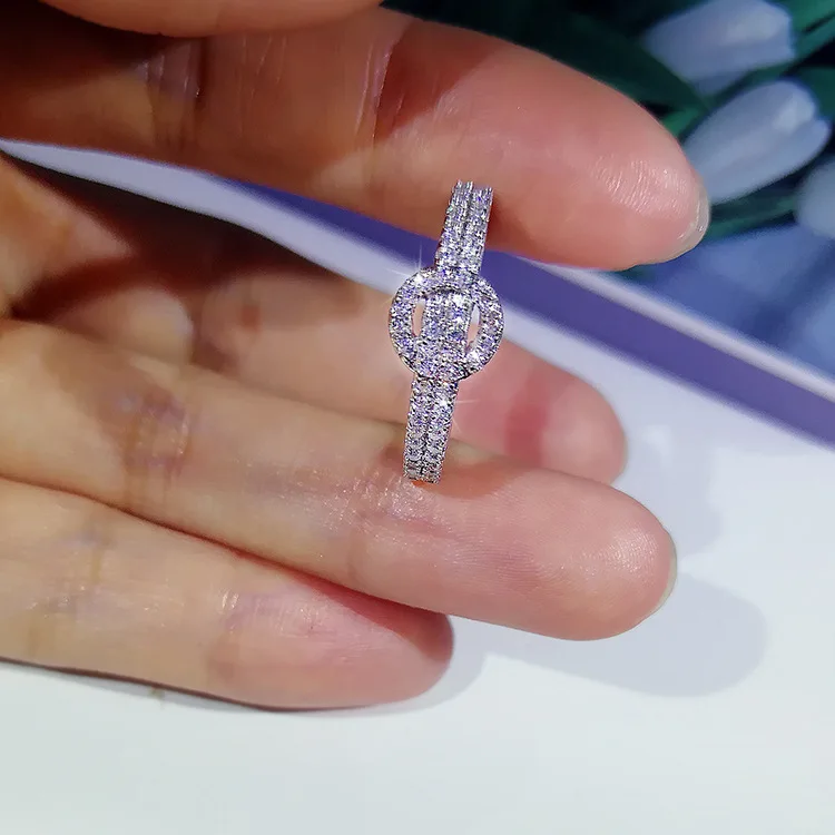 

Super Flash Ladies New AAAA Zircon Ring Geometric Shape 925 Silver Plated Jewelry To Attend The Cocktail Party Jewelry