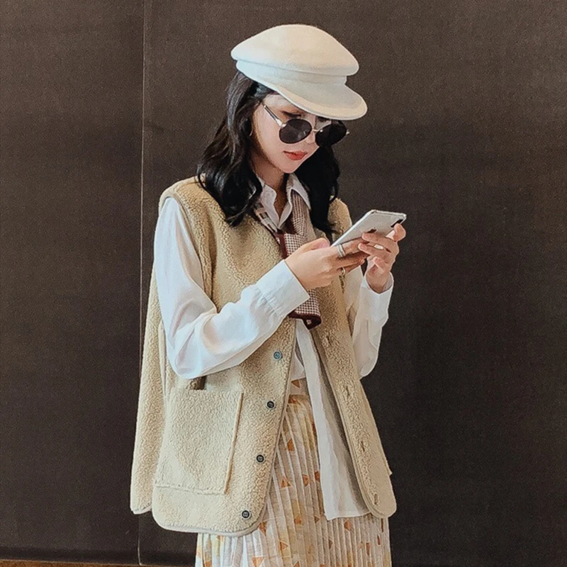 

Lamb wool coat 2020 autumn and winter vest new simple and versatile female waistcoat Korean version of fur one winter lamb wool