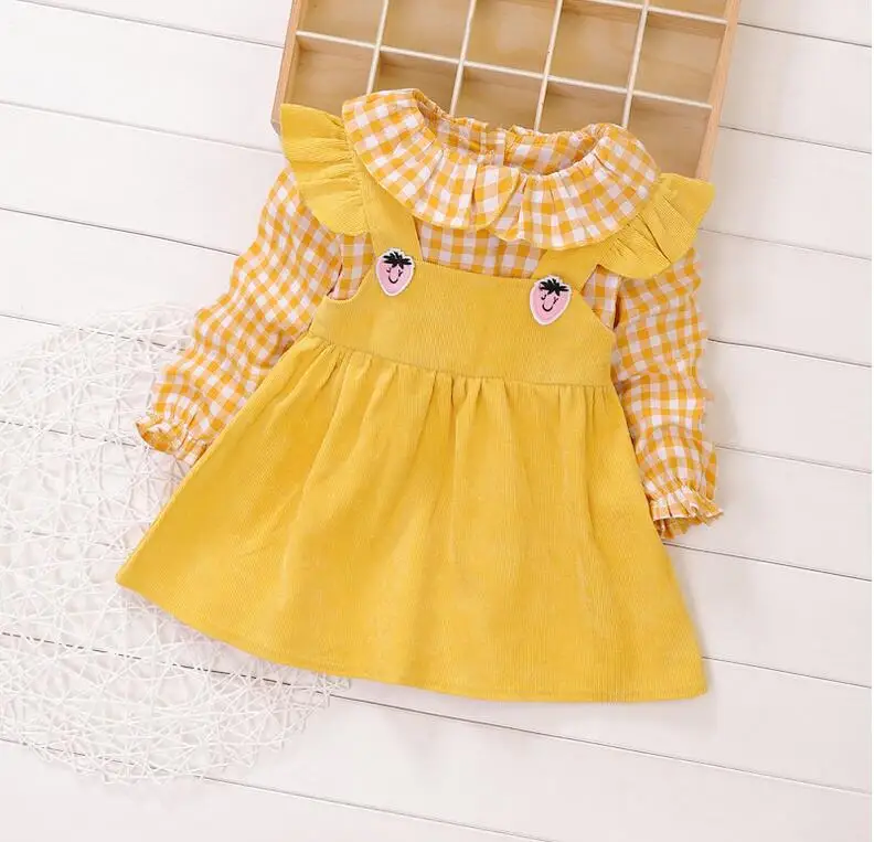 Платье для маленьких девочек Осеннее трикотажное платье малышей весеннее с