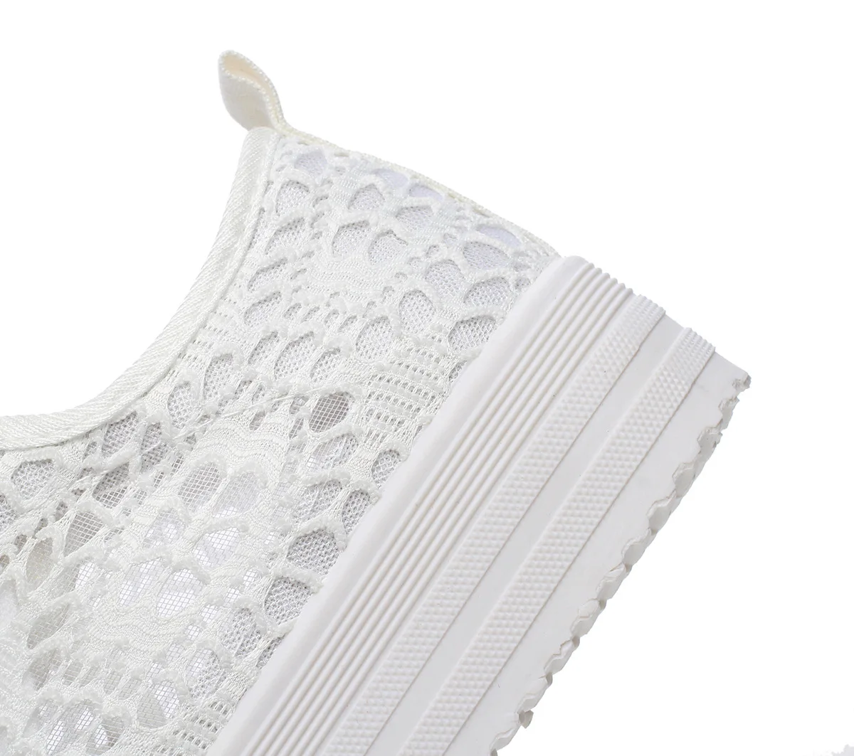 

2021 Summer Women Shoes Casual Cutouts Lace Canvas Shoes Hollow Floral Breathable Fashion Platform Flat Shoe White Black