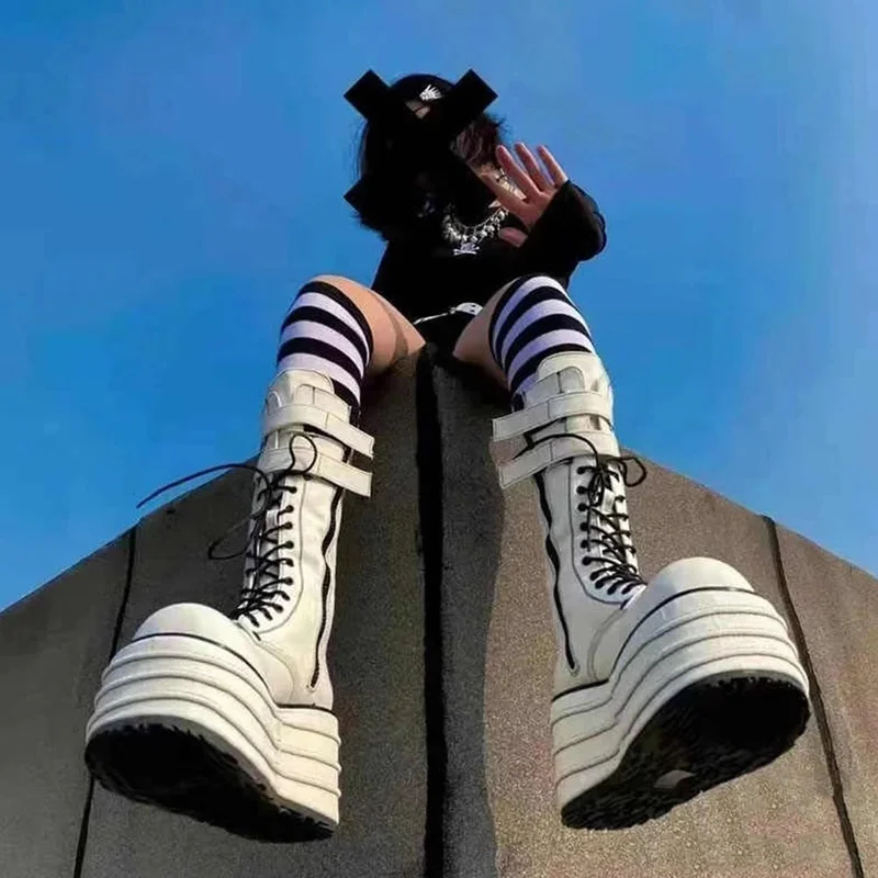 

2021 Winter Autumn Cool Street Super High Heel Women Boots Brand Design Female White Motorcycle Boots Plafrom Wedges Lolita Girl