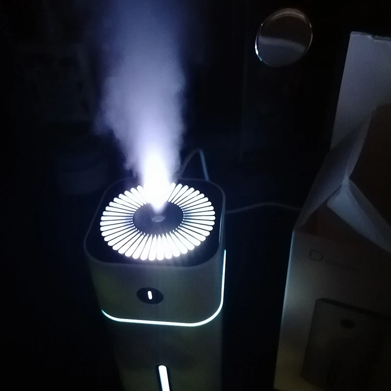 

Aroma Essential Oil Diffuser Mini Humidifier Air Purifier LED Night Light Car Air Freshener for Office