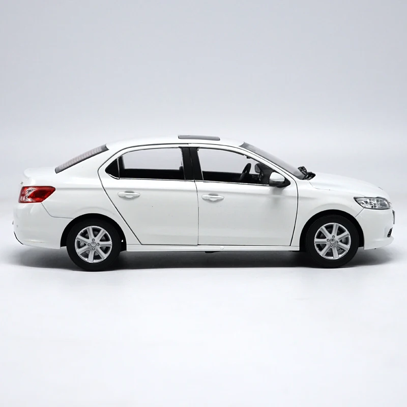1:18 PEUGEOT 301 литые модели автомобилей из сплава игрушки металлические оригинальная